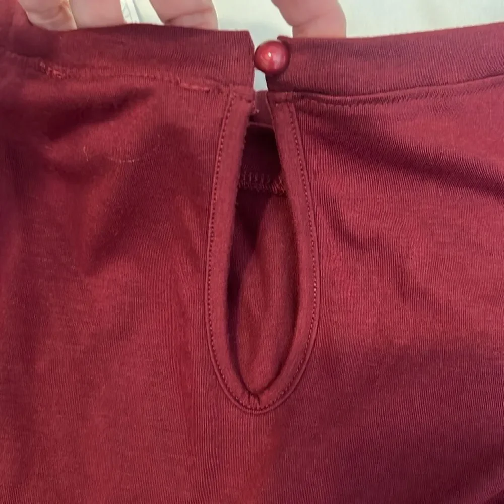 NWT Pretty Garden size small long sleeve elastic waist pockets burgundy jumpsuit